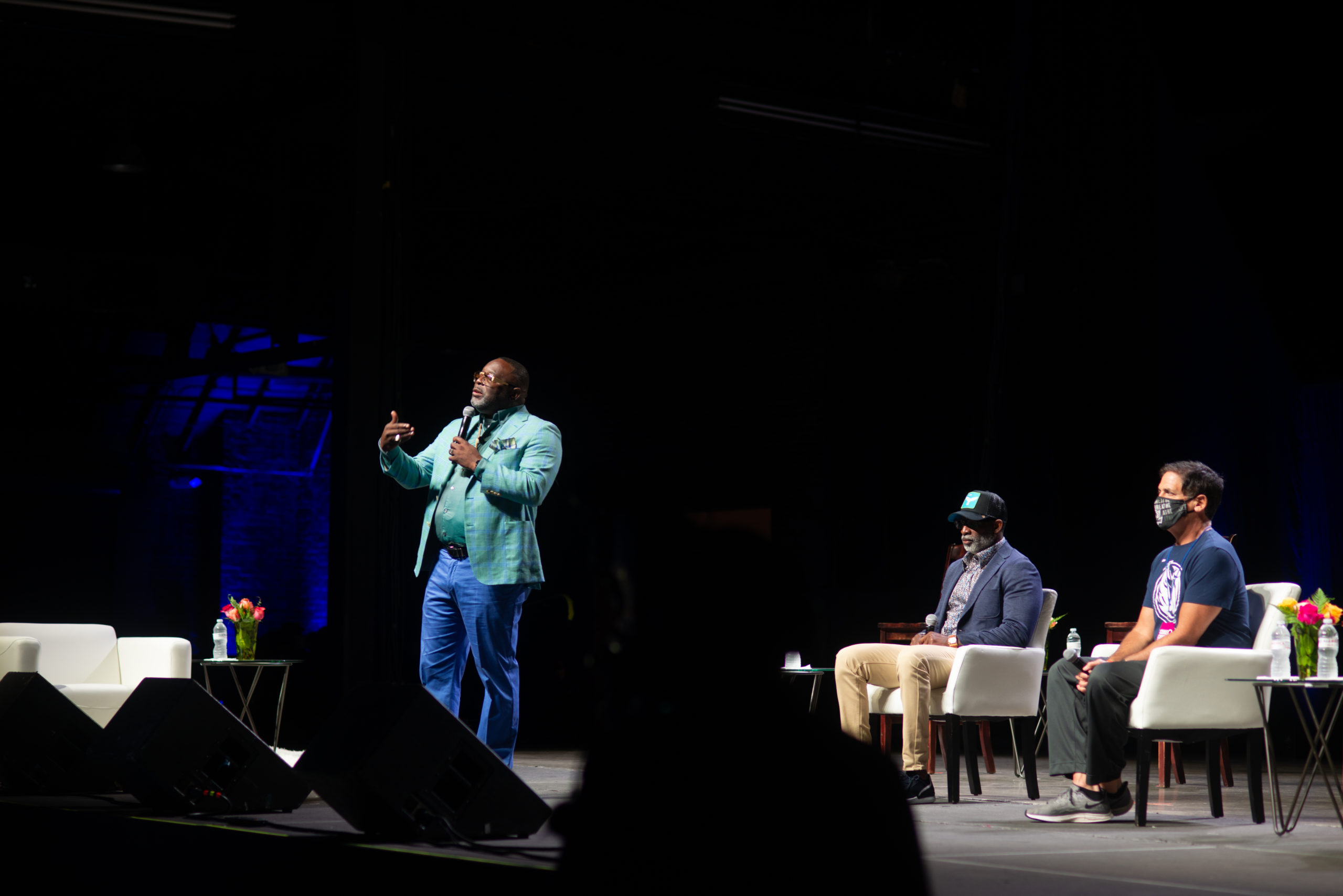 You are currently viewing Fox 4 Dallas – Mark Cuban, Deion Sanders discuss race relations during Dallas Heal America Tour