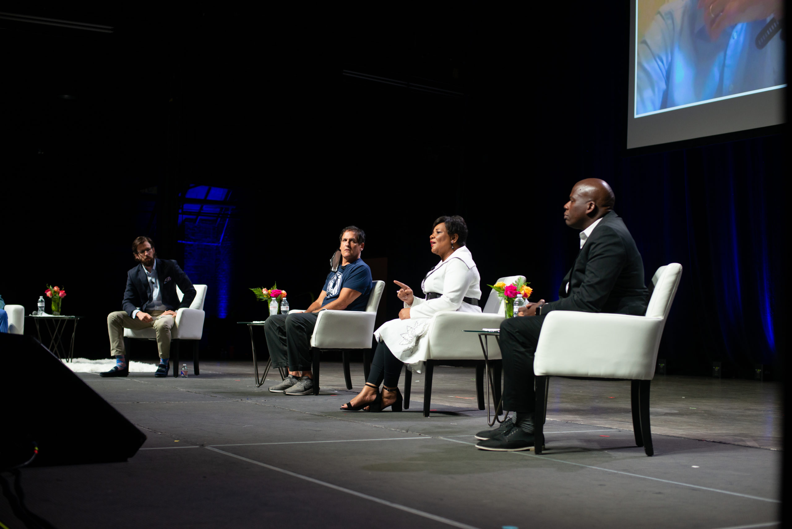 You are currently viewing CBS DFW – Mark Cuban Joins Local, National Leaders To Discuss Racism, Defunding Police